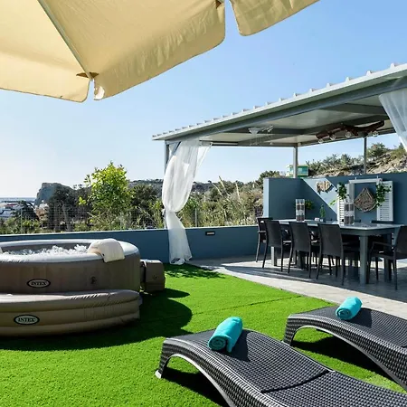 Royal Luxury