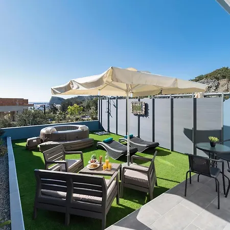 Royal Luxury * Archangelos (Rhodes)