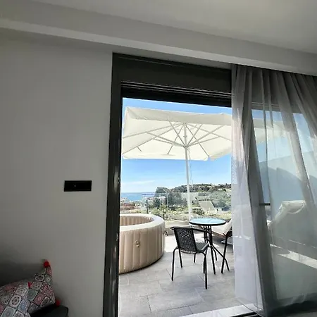 Royal Luxury * Archangelos (Rhodes)